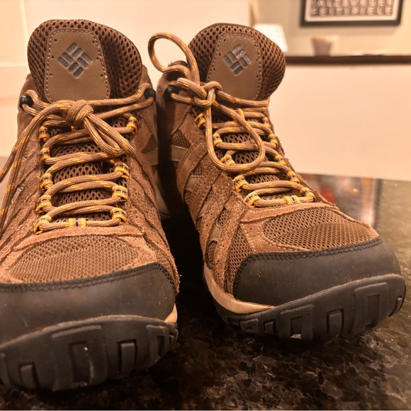 Men’s Columbia Brown Hiking Boots “Redmond” - Picture 8 of 11